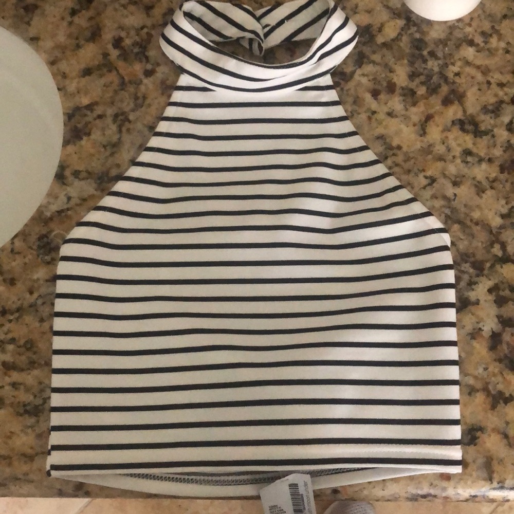 MinkPink Crop